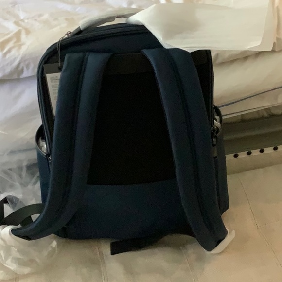 Backpack - Picture 2 of 5